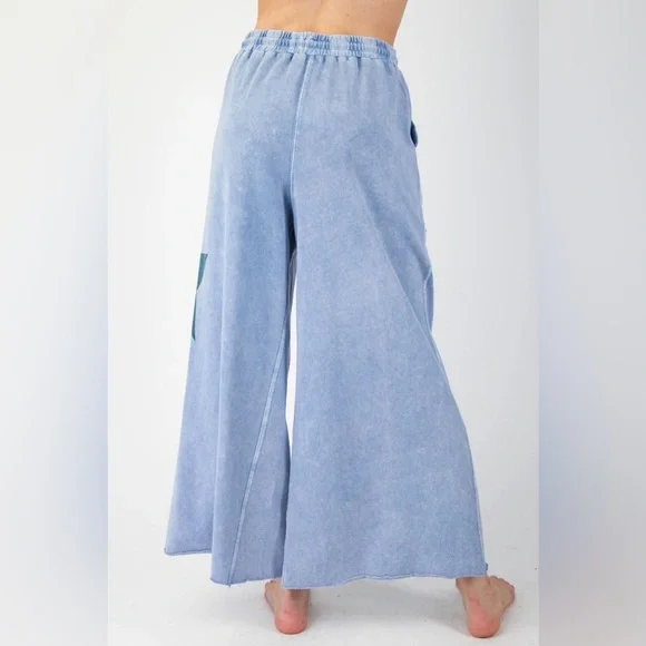 NWT Easel Blue Wide Leg Pants with Green Star Accents - Picture 5 of 5